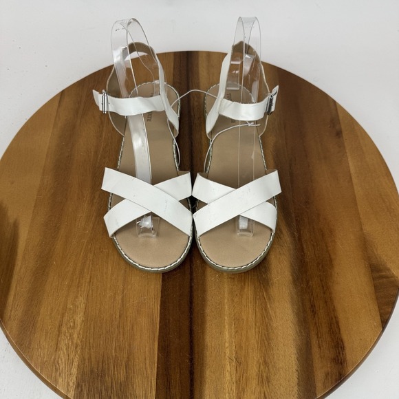 Tucker + Tate Other - New Girls Big Kids Tucker + Tate Tarya White Strappy Adjustable Sandals Size 5 Y